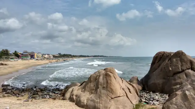 โรงแรมใกล้Wide Beach