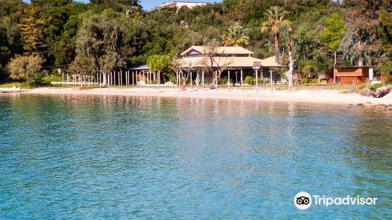 Zeri Beach