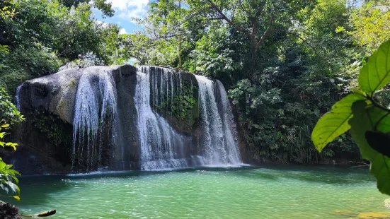 Gunhuban Falls