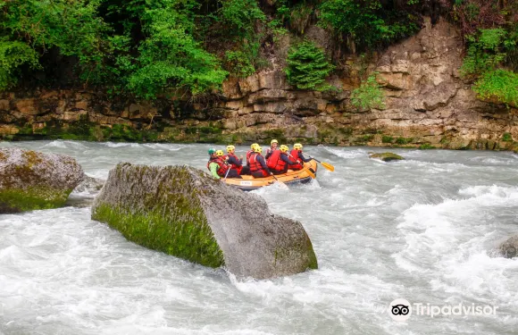 安菲翁·萊斯·班恩斯