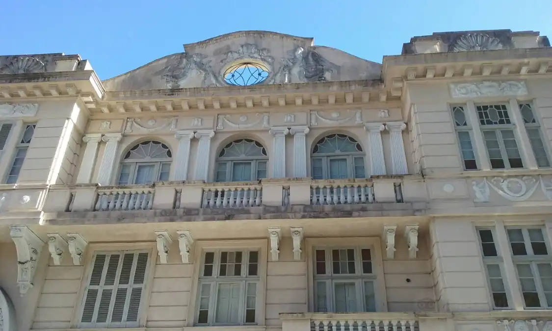 Hotels near Edificio Tuyuty