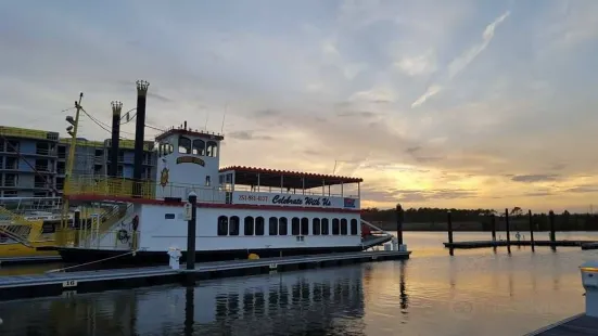 Hudson Marina Fishing, Pirateship, Dolphins And Watersports