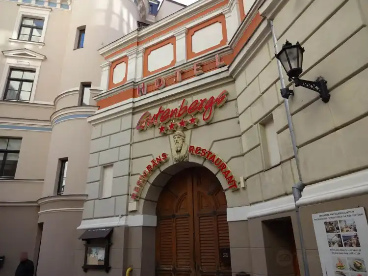 Hotels near Memorial Johannes Gutenberg