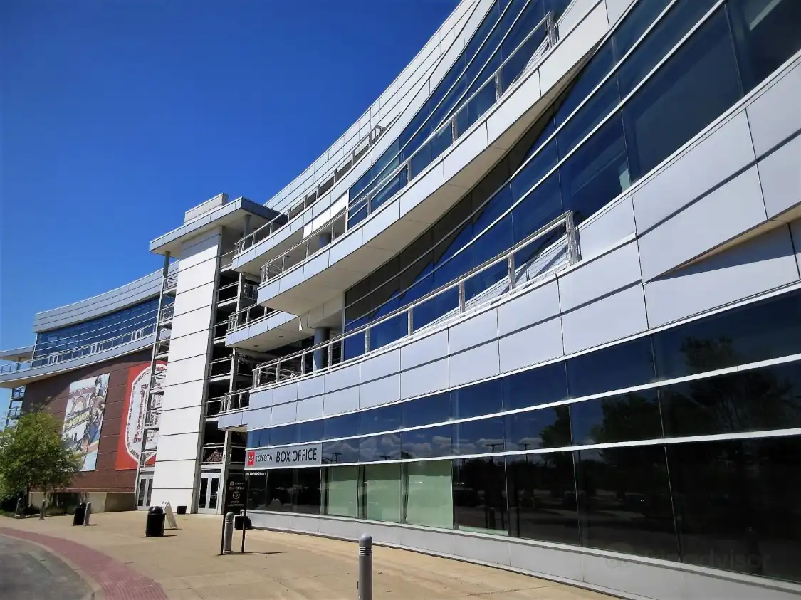 Hotels near Peoria Civic Center