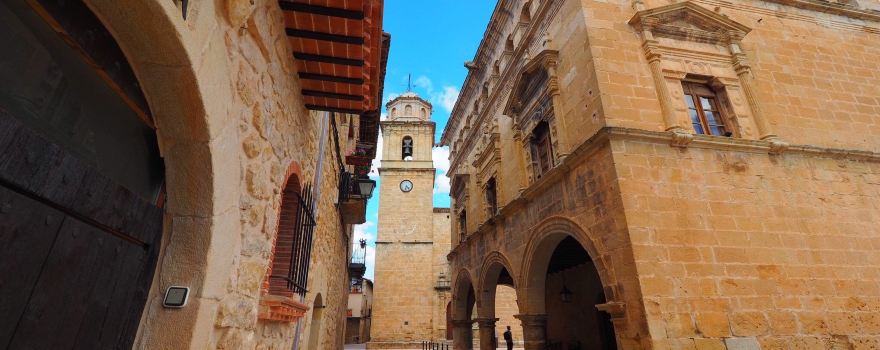 Ayuntamiento de Arnes
