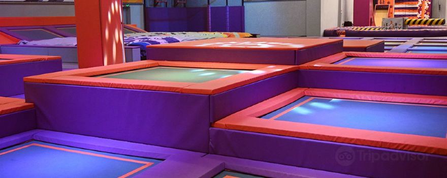 Gravity Trampoline Parks - قرافيتي
