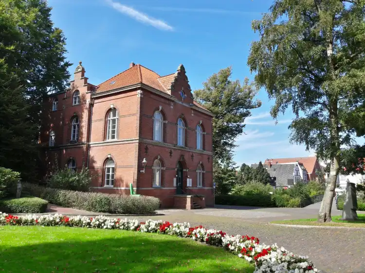 Hotel berhampiran Lernort Deich - Deichgeschichtliche Bildungs- und Informationsstätte