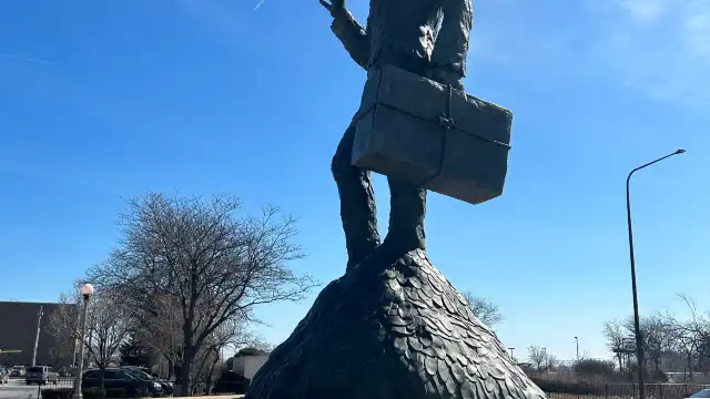 Hotels near Monument To The Great Northern Migration