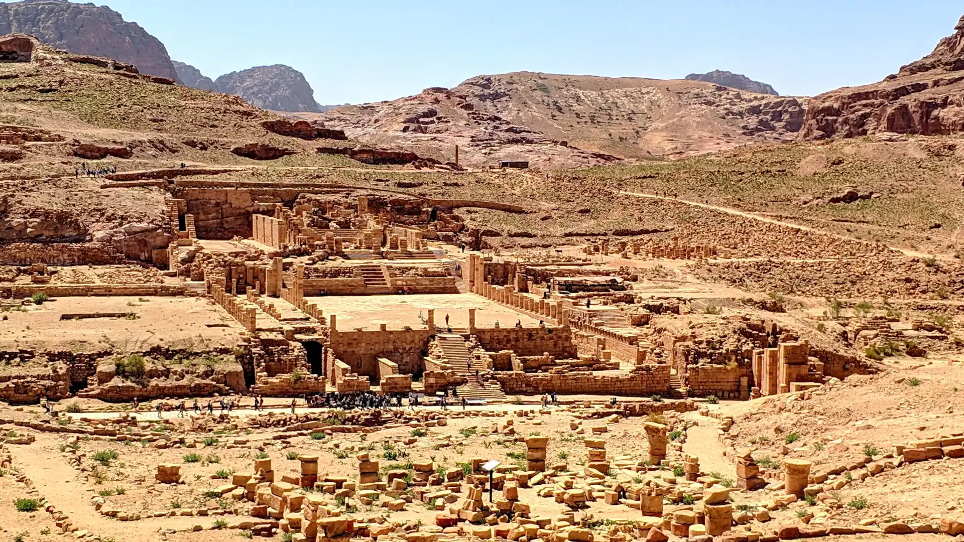 Hotels near Great Temple