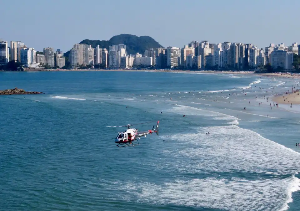 2_Pitangueiras Beach