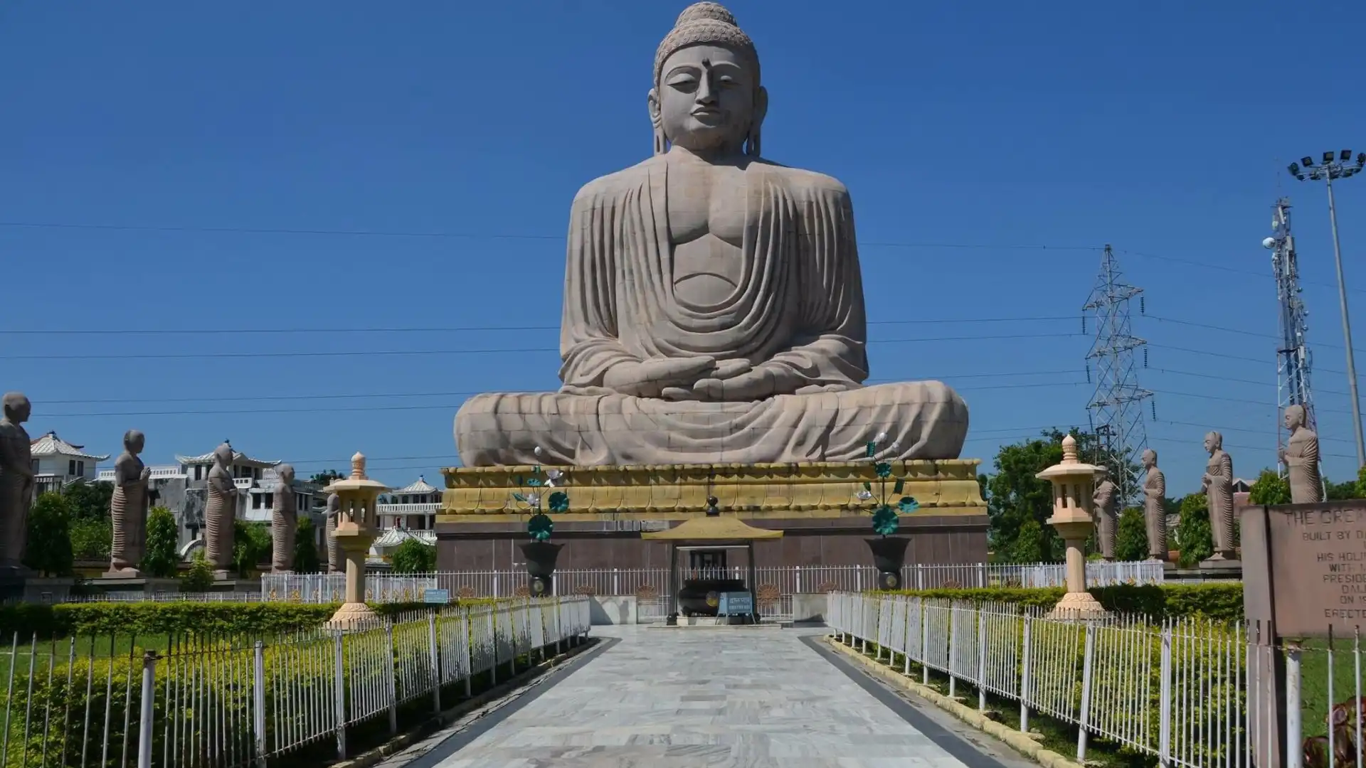 Hotels near The Great Buddha Statue