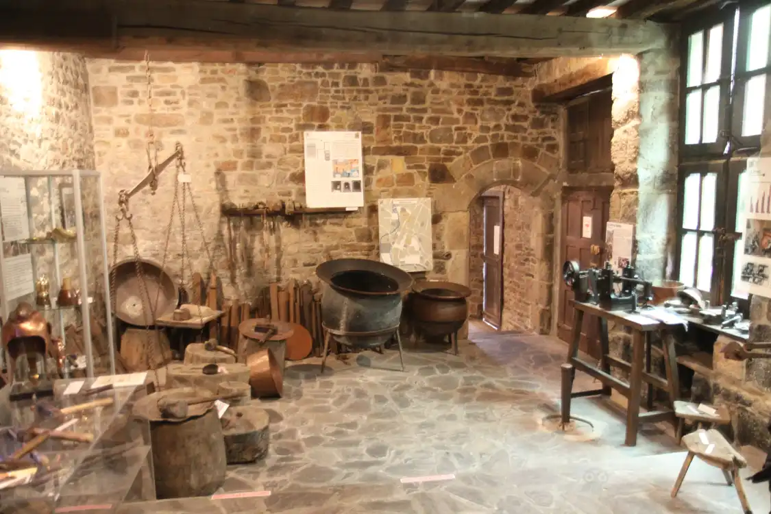 Hotels near The Poëslerie Museum and the House of the Lacemaker