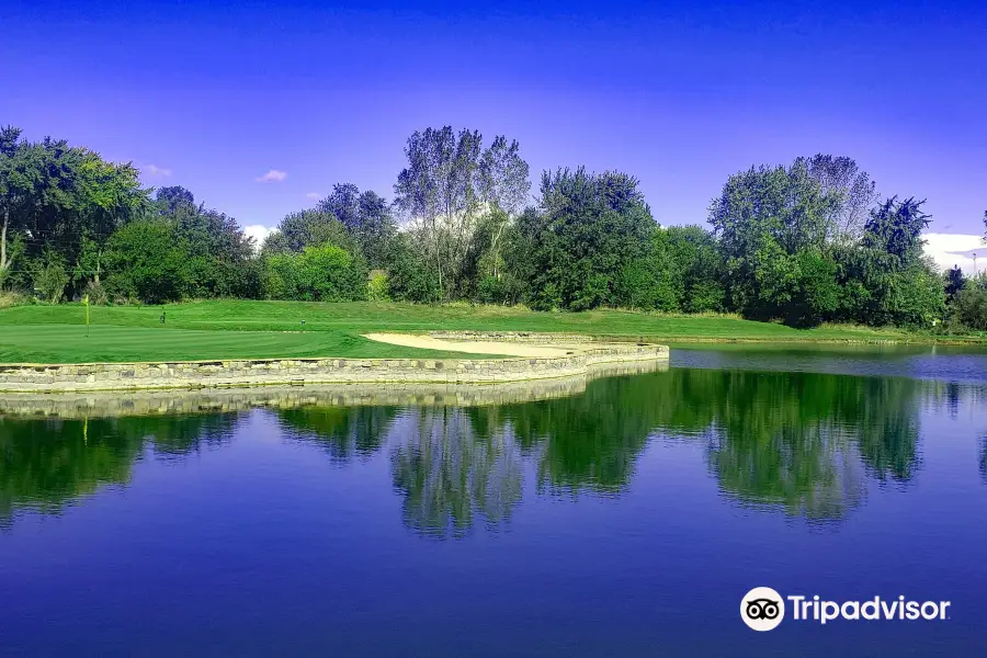 Stonehenge Golf