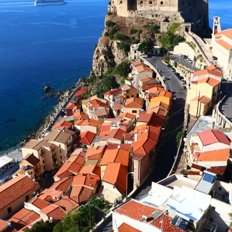 Hotels near Castello Ruffo di Scilla