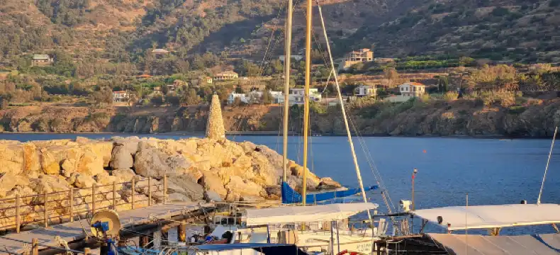 Pomos