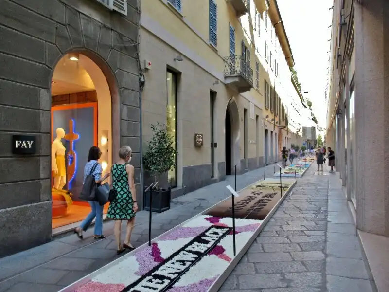 Hotels near Via della Spiga