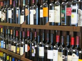 Wine Sellers of Saugatuck