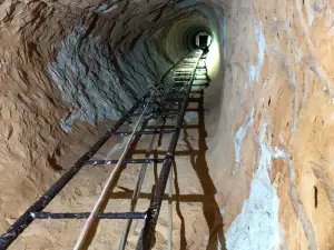 Big Opal Underground Mine Tour