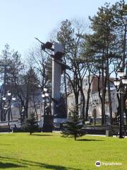 Памятник Журавли