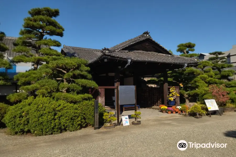 披雲閣