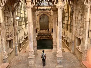 Raniji-ki-Baori