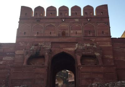 Hiran Minar, Fatehpur Sikri