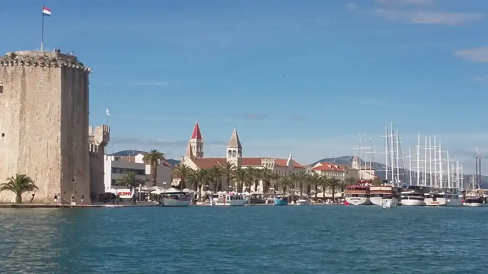 4_Split Boat Trips