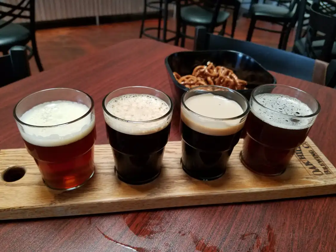 Hotel dekat Oak Hills Brewing Company
