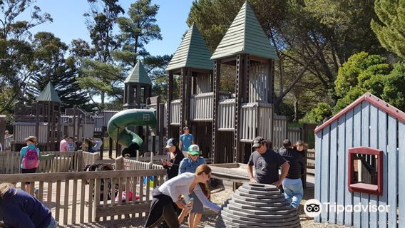 프런티어랜드 공원