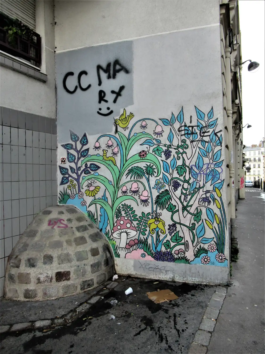 Hôtels à proximité de : Fresque "Végétal"