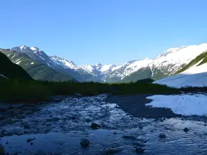 Byron Glacier Trail