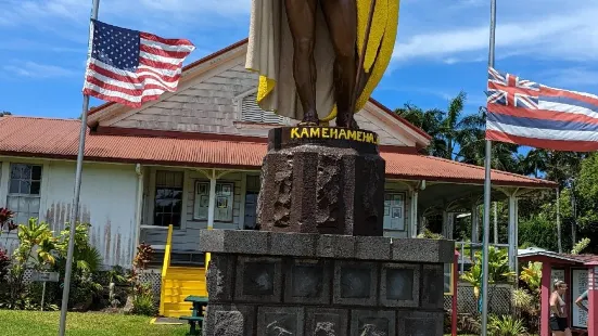 卡美哈美哈國王銅像