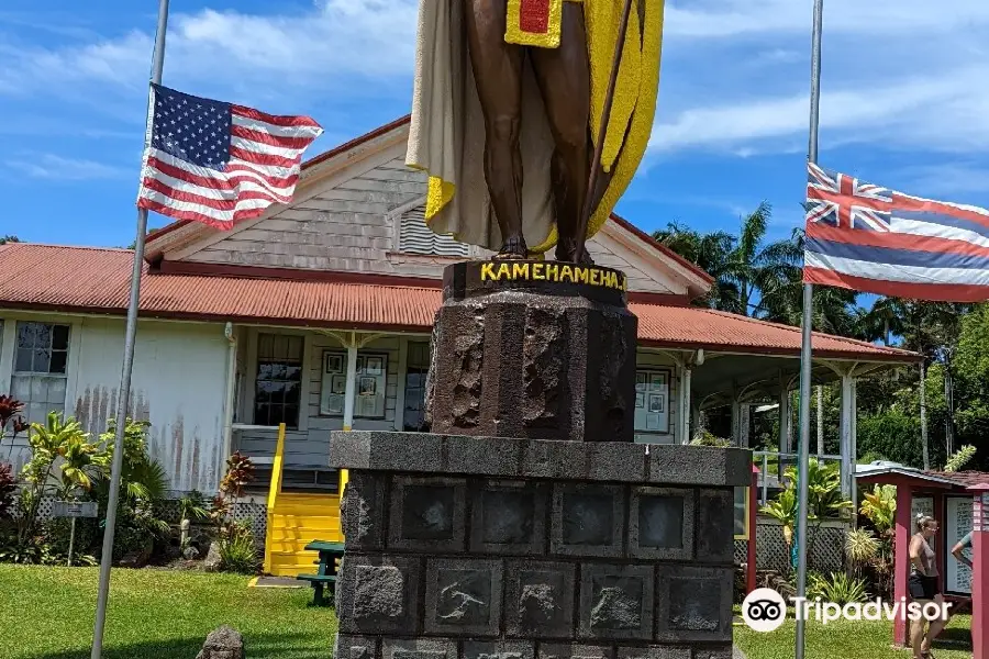 The Original King Kamehameha Statue