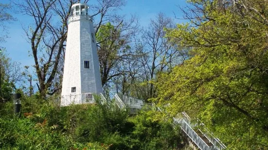 Mark Twain Memorial Lighthouse