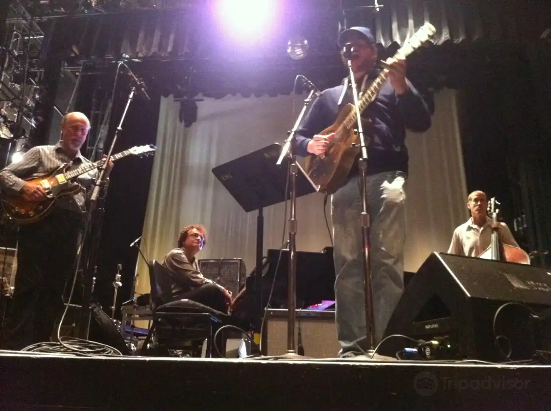 Hotels near Berklee Performance Center
