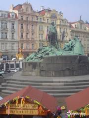 Platz der Republik (Náměstí Republiky)