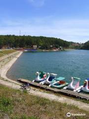 Tuyen Lam Lake