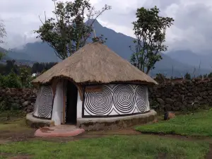 Iby'iwacu Cultural Village