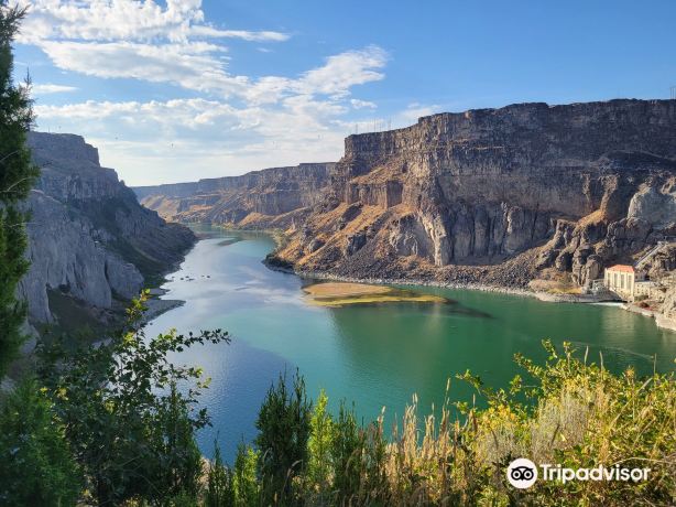 Shoshone Falls