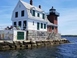 Rockland Breakwater Light parking