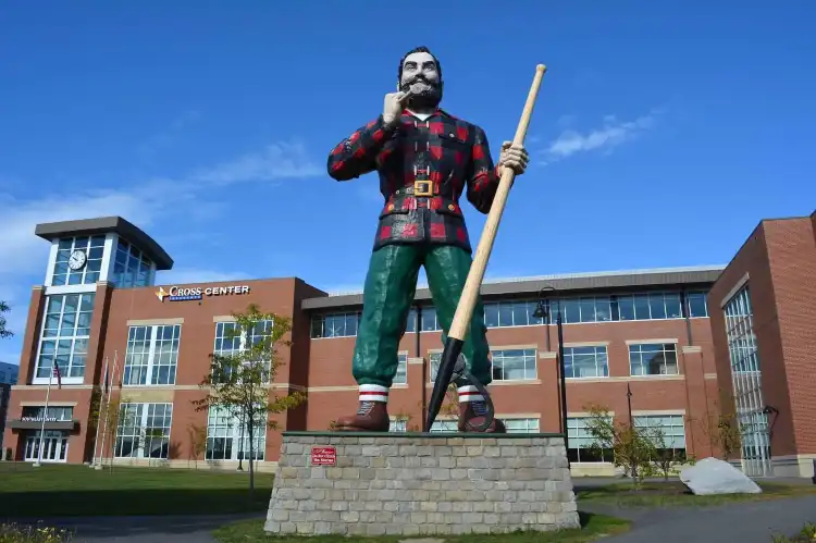 Hotel in zona Paul Bunyan Statue