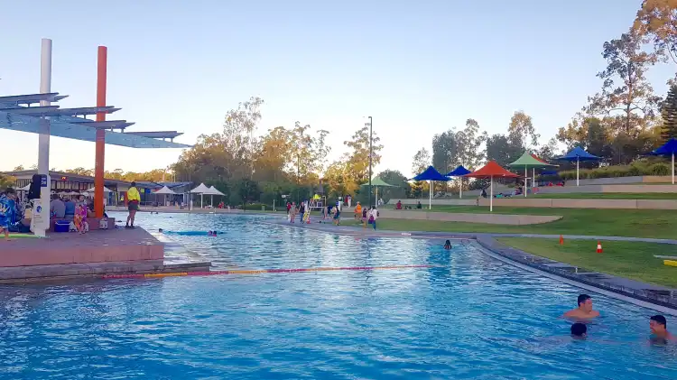 Các khách sạn ở Springfield Central