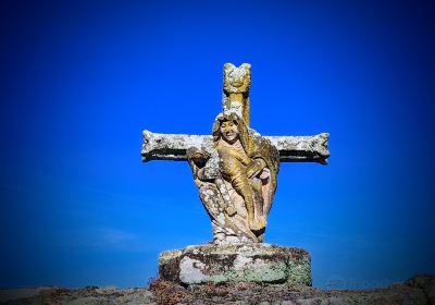 Ruinas da Igrexa Antiga de Santa Mariña Dozo