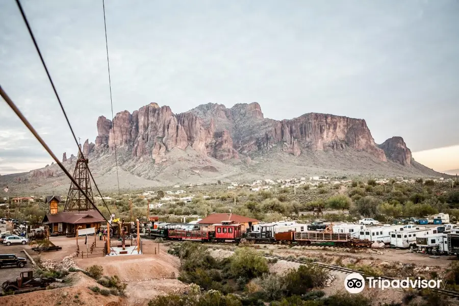 Superstition Zipline