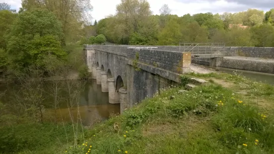 Pont-Canal sur la Sauldre