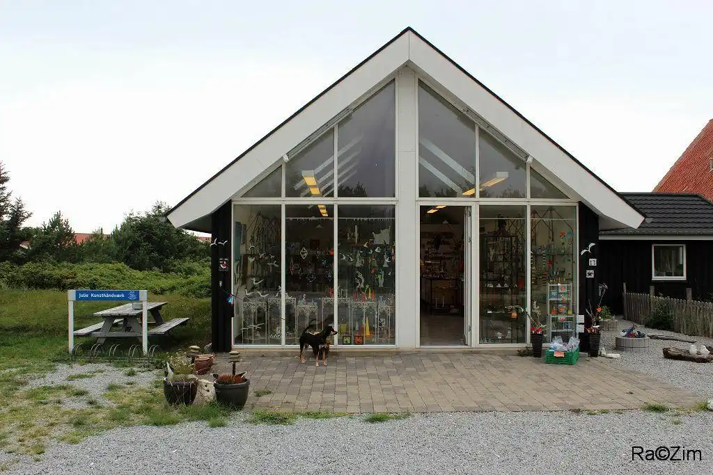 Hotels near Julie Glaskunst
