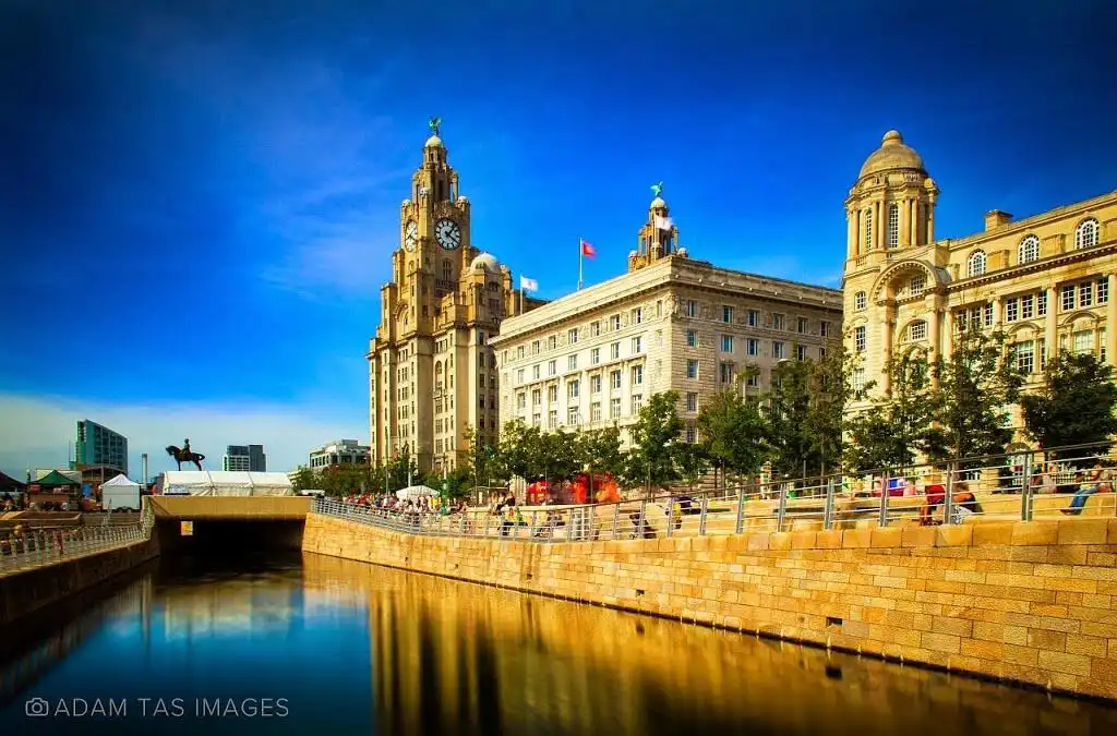 Hotels near Liver Bldg