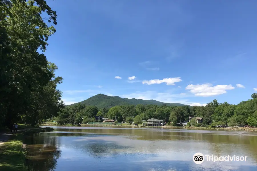 Black Mountain Town Square