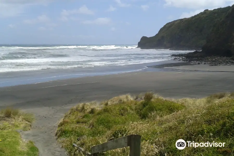 Ruapuke Beach