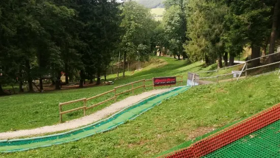 アッヴェントゥラ・ステッラ・アルピーナ公園